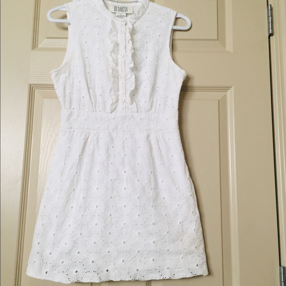Cotton  eyelet cotton dress. Size 6